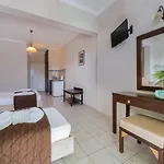 Cronulla 3*