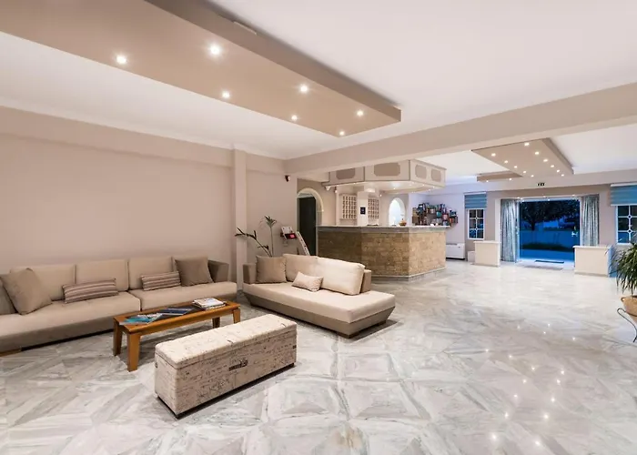 Cronulla 3*