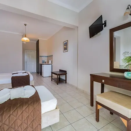 Cronulla 3*