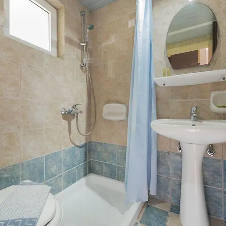 Hotel Cronulla 3*