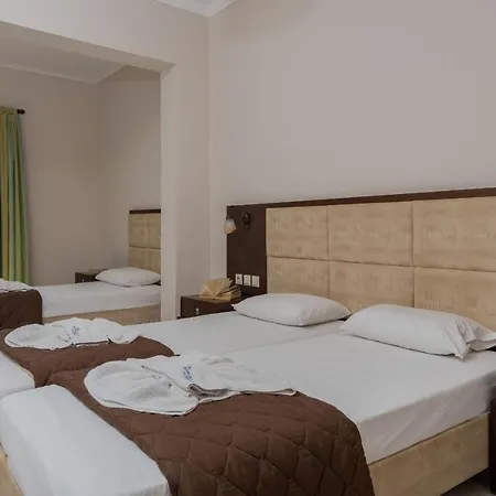 Hotel Cronulla 3*
